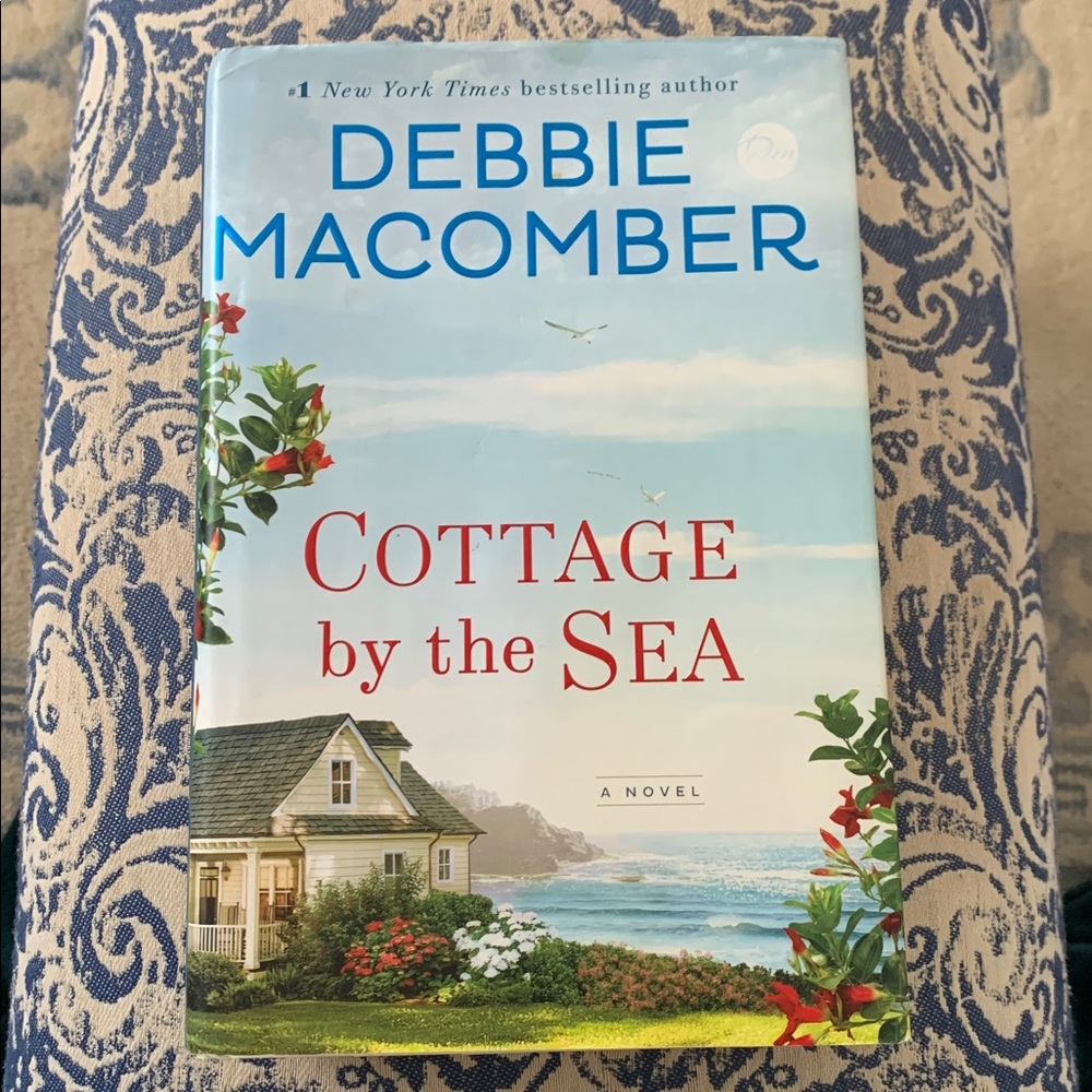 Debbie Macomber Cottage by the Sea Hardcover First Edition Book